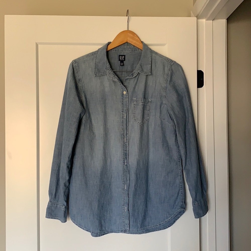 Gap For Good chambray shirt, EUC